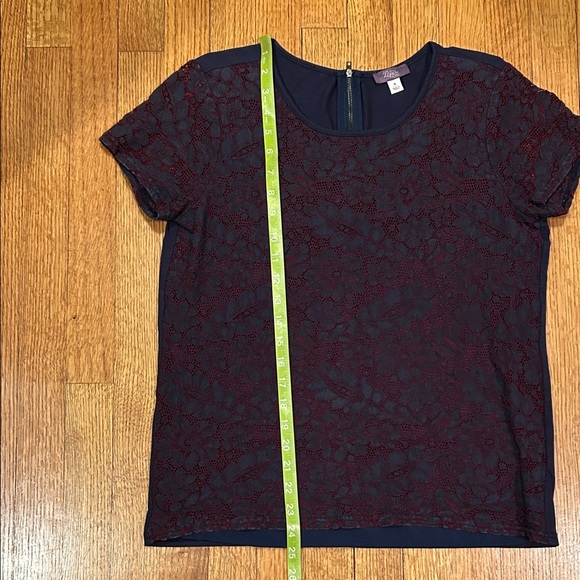 Lace Overlay Short Sleeve Top - Navy with Burgundy - Picture 6 of 9